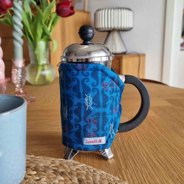 Kaffevarmer i bl med sheste - lille stempelkande